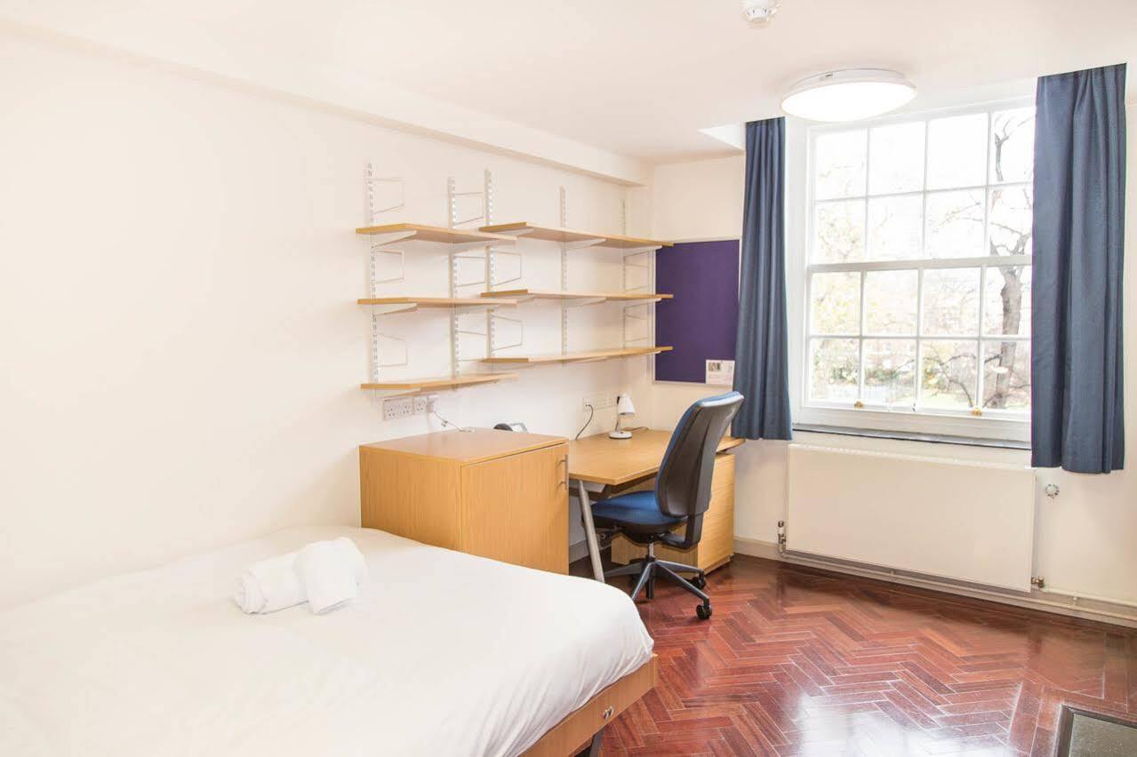 Goodenough College - University Residence London Bagian luar foto
