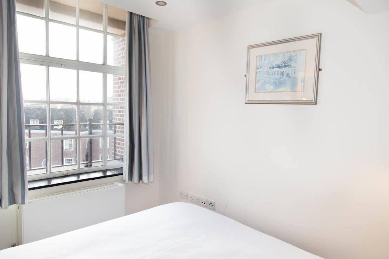 Goodenough College - University Residence London Bagian luar foto