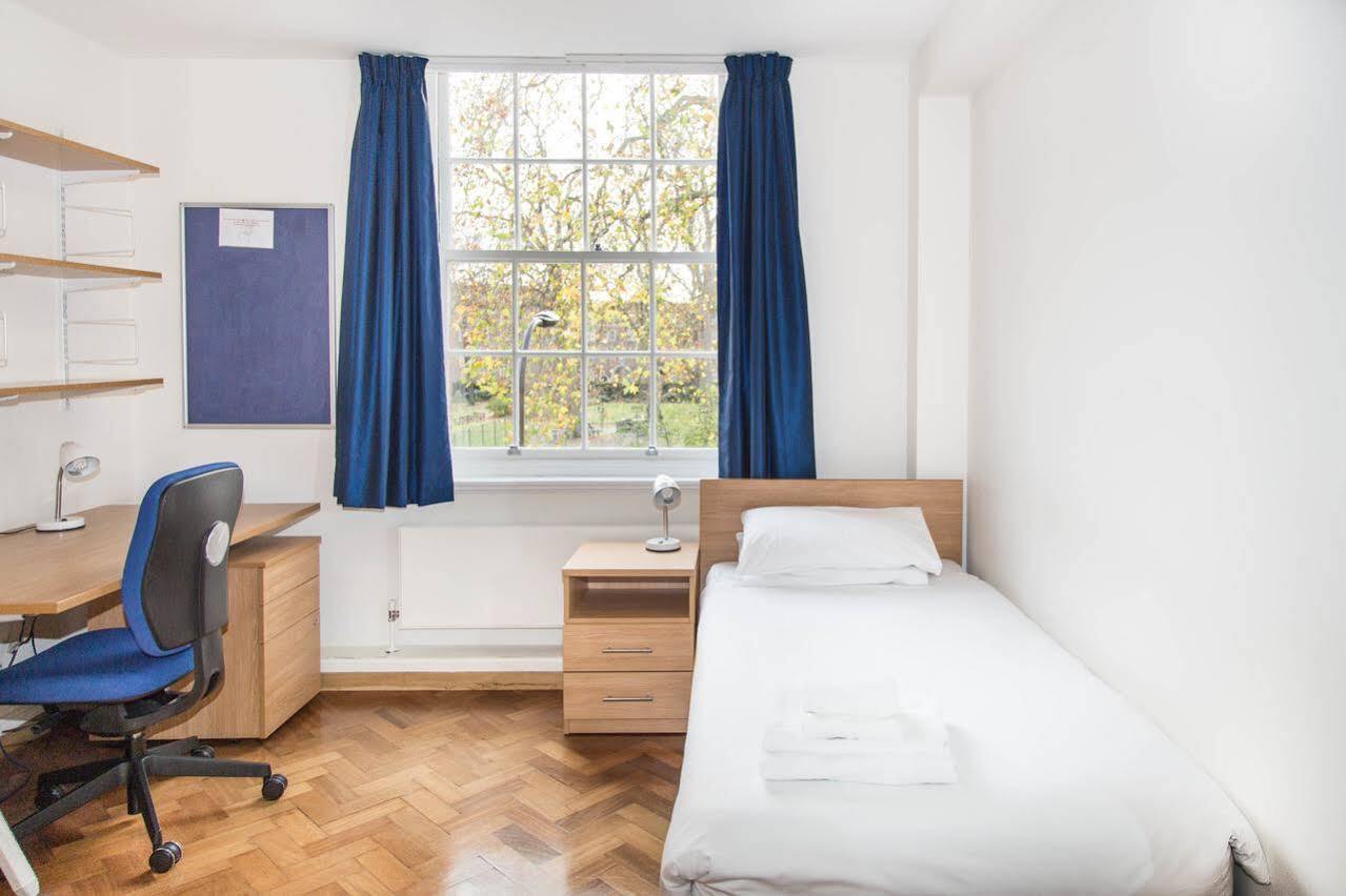 Goodenough College - University Residence London Bagian luar foto