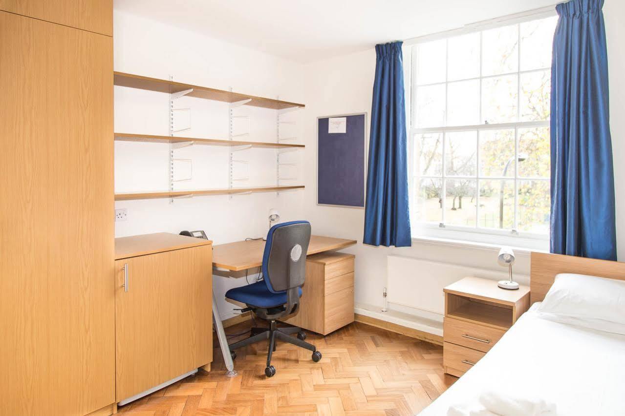 Goodenough College - University Residence London Bagian luar foto