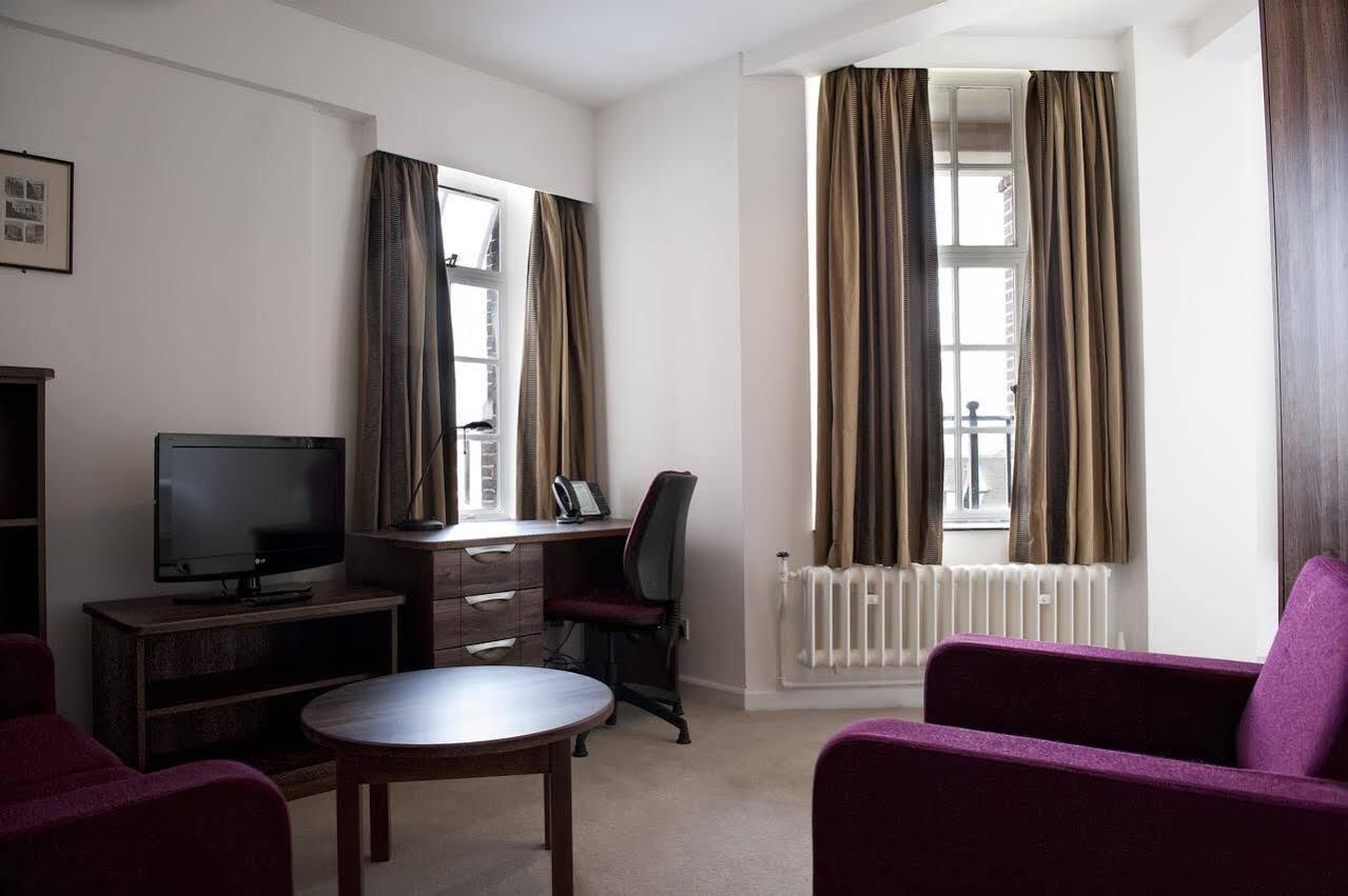 Goodenough College - University Residence London Bagian luar foto